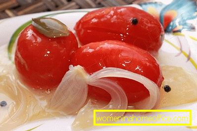 Tomaatit gelatiinissa talvella ilman sterilointia